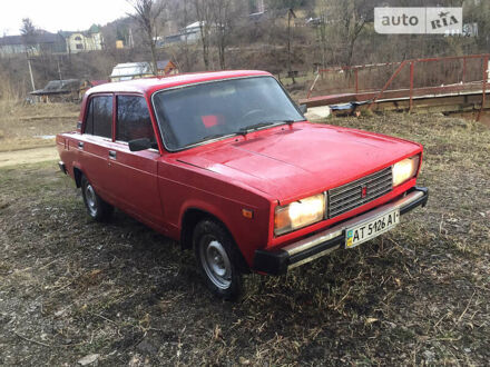 ВАЗ 2105 1982 у Івано-Франківську на Automoto.ua Червоний ВАЗ 2105, об'ємом двигуна 1.3 л та пробігом 150 тис. км за 750 $, фото 1 на Automoto.ua