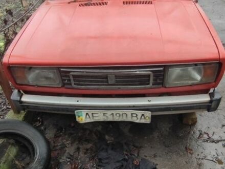 Красный ВАЗ 2105, объемом двигателя 1 л и пробегом 100 тыс. км за 474 $, фото 1 на Automoto.ua