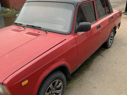ВАЗ 2105 1983 в Львове на Automoto.ua Красный ВАЗ 2105, объемом двигателя 1.29 л и пробегом 120 тыс. км за 845 $, фото 1 на Automoto.ua