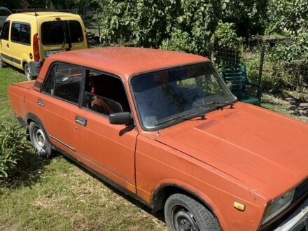 ВАЗ 2105 1983 у Харкові на Automoto.ua Червоний ВАЗ 2105, об'ємом двигуна 1.3 л та пробігом 100 тис. км за 505 $, фото 1 на Automoto.ua