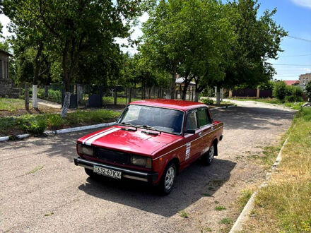 Красный ВАЗ 2105, объемом двигателя 1.3 л и пробегом 120 тыс. км за 590 $, фото 1 на Automoto.ua