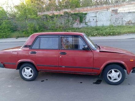 ВАЗ 2105 1983 в Одессе на Automoto.ua Красный ВАЗ 2105, объемом двигателя 1.3 л и пробегом 200 тыс. км за 850 $, фото 1 на Automoto.ua