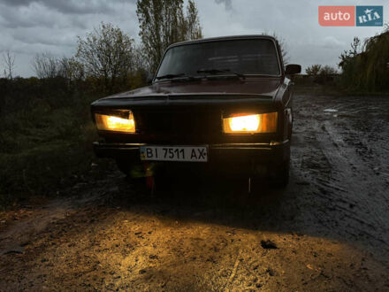 ВАЗ 2105 1983 в Решетиловке на Automoto.ua Красный ВАЗ 2105, объемом двигателя 1.3 л и пробегом 95 тыс. км за 700 $, фото 1 на Automoto.ua