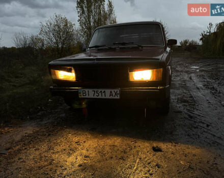 ВАЗ 2105 1983 в Решетиловке на Automoto.ua Красный ВАЗ 2105, объемом двигателя 1.3 л и пробегом 95 тыс. км за 700 $, фото 1 на Automoto.ua