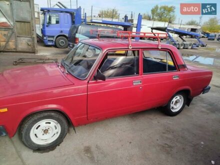 ВАЗ 2105 1983 в Днепре (Днепропетровске) на Automoto.ua Красный ВАЗ 2105, объемом двигателя 1.3 л и пробегом 980 тыс. км за 1300 $, фото 1 на Automoto.ua