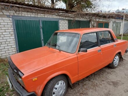 Красный ВАЗ 2105, объемом двигателя 1.3 л и пробегом 203 тыс. км за 700 $, фото 1 на Automoto.ua