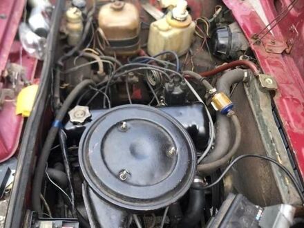 ВАЗ 2105 1984 в Мироновке на Automoto.ua Красный ВАЗ 2105, объемом двигателя 1.3 л и пробегом 450 тыс. км за 550 $, фото 1 на Automoto.ua