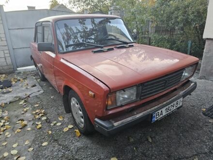 ВАЗ 2105 1985 в Светловдске на Automoto.ua Красный ВАЗ 2105, объемом двигателя 1.6 л и пробегом 70 тыс. км за 476 $, фото 1 на Automoto.ua