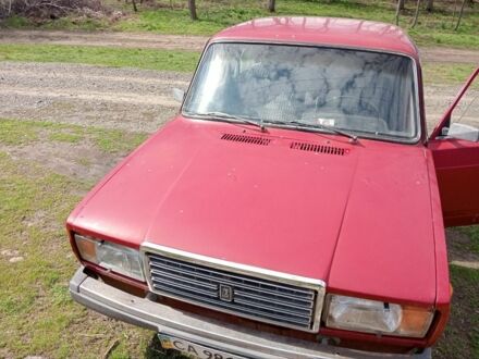 ВАЗ 2105 1985 в Умани на Automoto.ua Красный ВАЗ 2105, объемом двигателя 1 л и пробегом 430 тыс. км за 26500 $, фото 1 на Automoto.ua