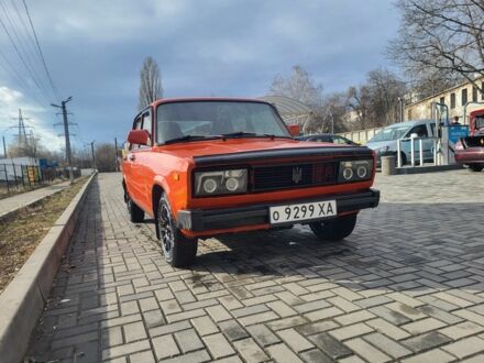 Красный ВАЗ 2105, объемом двигателя 0.15 л и пробегом 126 тыс. км за 1400 $, фото 1 на Automoto.ua