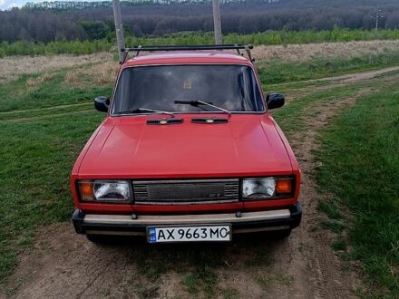 ВАЗ 2105 1985 в Валках на Automoto.ua Красный ВАЗ 2105, объемом двигателя 1.3 л и пробегом 258 тыс. км за 750 $, фото 1 на Automoto.ua