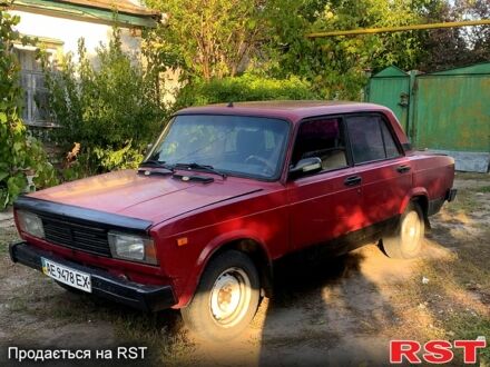 Красный ВАЗ 2105, объемом двигателя 1.5 л и пробегом 0 тыс. км за 400 $, фото 1 на Automoto.ua