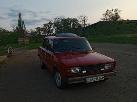 ВАЗ 2105 1986 в Кропивницком (Кировограде) на Automoto.ua Красный ВАЗ 2105, объемом двигателя 0 л и пробегом 51 тыс. км за 696 $, фото 1 на Automoto.ua