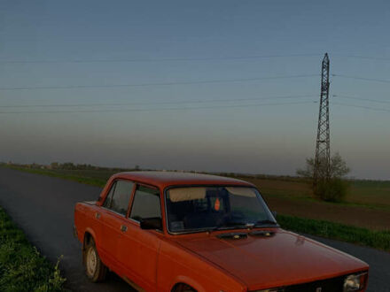 ВАЗ 2105 1986 в Смеле на Automoto.ua Красный ВАЗ 2105, объемом двигателя 1.3 л и пробегом 53 тыс. км за 614 $, фото 1 на Automoto.ua