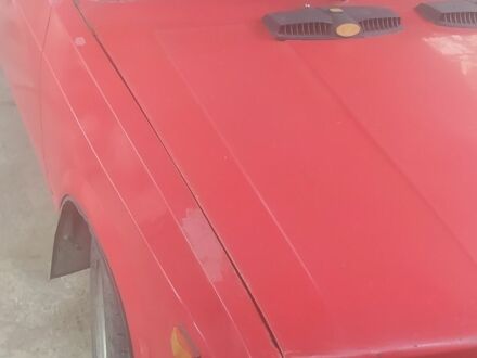 ВАЗ 2105 1987 в Синельниковом на Automoto.ua Красный ВАЗ 2105, объемом двигателя 0 л и пробегом 3 тыс. км за 503 $, фото 1 на Automoto.ua