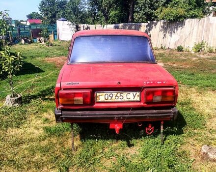 Красный ВАЗ 2105, объемом двигателя 1.5 л и пробегом 0 тыс. км за 160 $, фото 1 на Automoto.ua