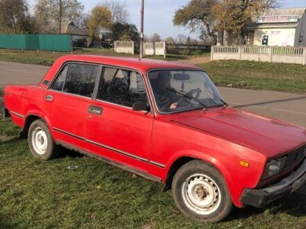 Красный ВАЗ 2105, объемом двигателя 1.5 л и пробегом 120 тыс. км за 332 $, фото 1 на Automoto.ua