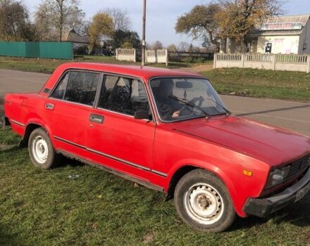 Красный ВАЗ 2105, объемом двигателя 1.5 л и пробегом 120 тыс. км за 332 $, фото 1 на Automoto.ua