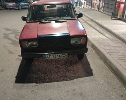 Красный ВАЗ 2105, объемом двигателя 1 л и пробегом 143 тыс. км за 309 $, фото 1 на Automoto.ua