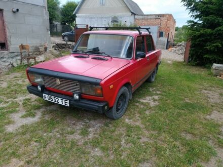 Красный ВАЗ 2105, объемом двигателя 0 л и пробегом 100 тыс. км за 450 $, фото 1 на Automoto.ua