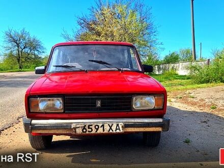 ВАЗ 2105 1988 у Новой Одессе на Automoto.ua Червоний ВАЗ 2105, об'ємом двигуна 15 л та пробігом 185 тис. км за 600 $, фото 1 на Automoto.ua