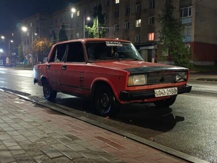 Красный ВАЗ 2105, объемом двигателя 1.5 л и пробегом 19 тыс. км за 355 $, фото 1 на Automoto.ua