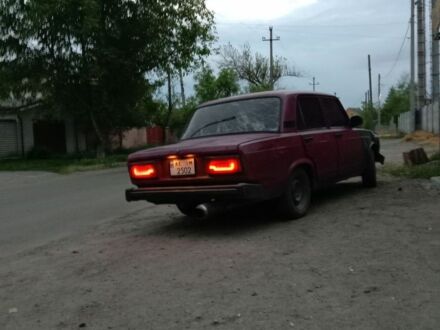 ВАЗ 2105 1989 в Днепре (Днепропетровске) на Automoto.ua Красный ВАЗ 2105, объемом двигателя 1.5 л и пробегом 70000 тыс. км за 351 $, фото 1 на Automoto.ua