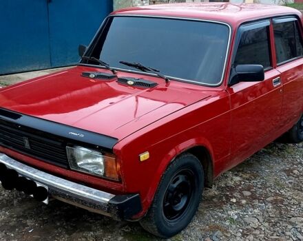 Красный ВАЗ 2105, объемом двигателя 1.5 л и пробегом 100 тыс. км за 881 $, фото 1 на Automoto.ua