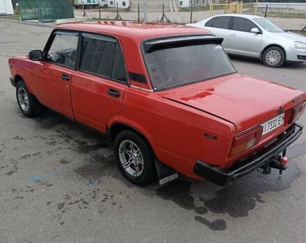 Красный ВАЗ 2105, объемом двигателя 1.5 л и пробегом 777 тыс. км за 950 $, фото 1 на Automoto.ua