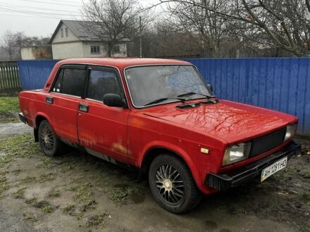 Красный ВАЗ 2105, объемом двигателя 1.5 л и пробегом 80 тыс. км за 556 $, фото 1 на Automoto.ua