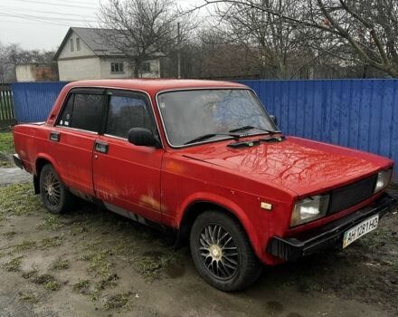 Красный ВАЗ 2105, объемом двигателя 1.5 л и пробегом 80 тыс. км за 556 $, фото 1 на Automoto.ua