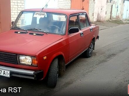 Красный ВАЗ 2105, объемом двигателя 1.3 л и пробегом 104 тыс. км за 999 $, фото 1 на Automoto.ua