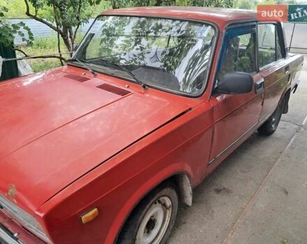 Красный ВАЗ 2105, объемом двигателя 0 л и пробегом 111 тыс. км за 600 $, фото 1 на Automoto.ua