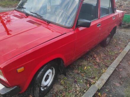 Красный ВАЗ 2105, объемом двигателя 1 л и пробегом 313 тыс. км за 475 $, фото 1 на Automoto.ua