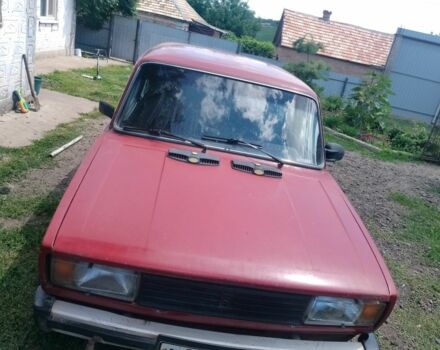 Красный ВАЗ 2105, объемом двигателя 1.3 л и пробегом 500 тыс. км за 601 $, фото 1 на Automoto.ua