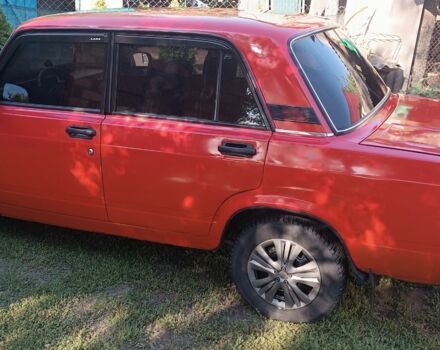 Красный ВАЗ 2105, объемом двигателя 1.5 л и пробегом 1 тыс. км за 1216 $, фото 1 на Automoto.ua