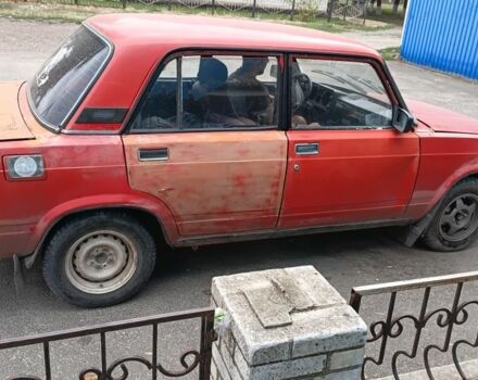 Красный ВАЗ 2105, объемом двигателя 1.5 л и пробегом 22 тыс. км за 561 $, фото 1 на Automoto.ua