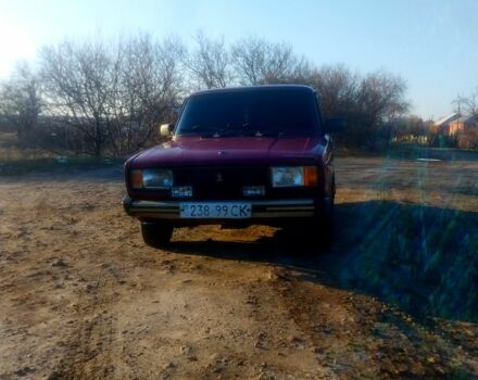 Красный ВАЗ 2105, объемом двигателя 1.5 л и пробегом 200 тыс. км за 500 $, фото 1 на Automoto.ua