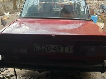 Красный ВАЗ 2105, объемом двигателя 1.5 л и пробегом 112 тыс. км за 400 $, фото 1 на Automoto.ua