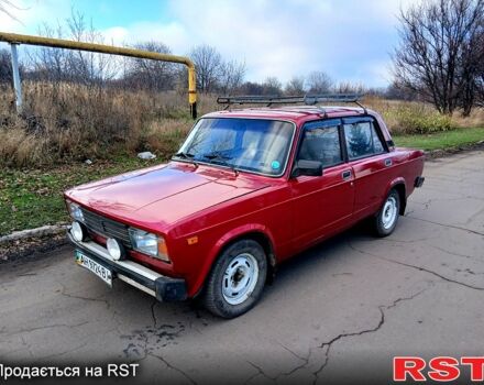 Красный ВАЗ 2105, объемом двигателя 1.5 л и пробегом 90 тыс. км за 1000 $, фото 1 на Automoto.ua