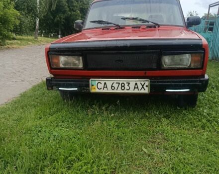 Красный ВАЗ 2105, объемом двигателя 1.5 л и пробегом 400 тыс. км за 560 $, фото 1 на Automoto.ua