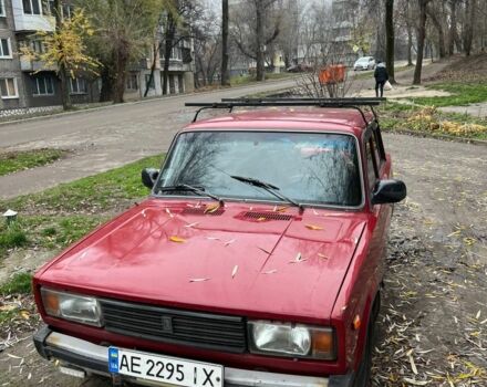 Красный ВАЗ 2105, объемом двигателя 1.5 л и пробегом 350 тыс. км за 1200 $, фото 1 на Automoto.ua
