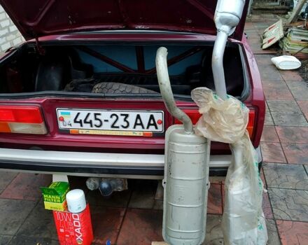 Красный ВАЗ 2105, объемом двигателя 1.5 л и пробегом 240 тыс. км за 1700 $, фото 1 на Automoto.ua