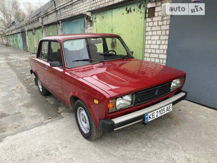 ВАЗ 2105 1996 у Дніпро (Дніпропетровську) на Automoto.ua Червоний ВАЗ 2105, об'ємом двигуна 1.45 л та пробігом 54 тис. км за 2700 $, фото 1 на Automoto.ua