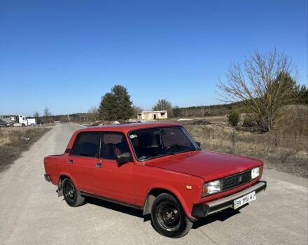 Красный ВАЗ 2105, объемом двигателя 1.5 л и пробегом 300 тыс. км за 1050 $, фото 1 на Automoto.ua