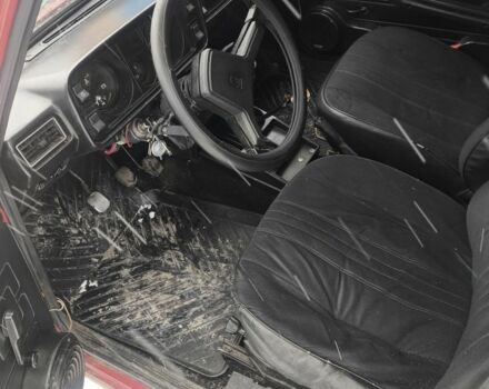 Красный ВАЗ 2105, объемом двигателя 1 л и пробегом 35 тыс. км за 592 $, фото 1 на Automoto.ua