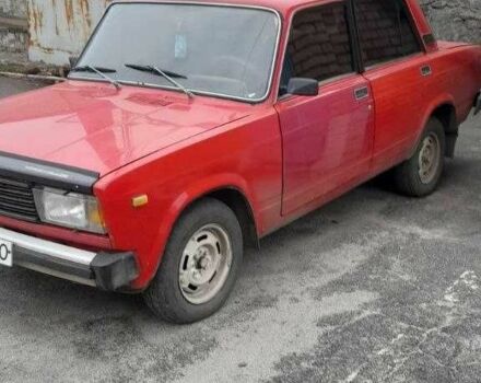 Красный ВАЗ 2105, объемом двигателя 1.5 л и пробегом 1000 тыс. км за 750 $, фото 1 на Automoto.ua