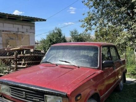 Красный ВАЗ 2105, объемом двигателя 1.3 л и пробегом 1000 тыс. км за 401 $, фото 1 на Automoto.ua