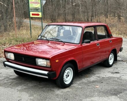Красный ВАЗ 2105, объемом двигателя 1.5 л и пробегом 37 тыс. км за 2750 $, фото 1 на Automoto.ua