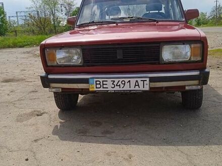 ВАЗ 2105 2000 у Вознесенске на Automoto.ua Червоний ВАЗ 2105, об'ємом двигуна 1.6 л та пробігом 200 тис. км за 1049 $, фото 1 на Automoto.ua